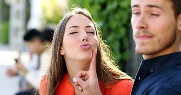 online dating advice, sometimes women exaggerate their feelings which puts men off