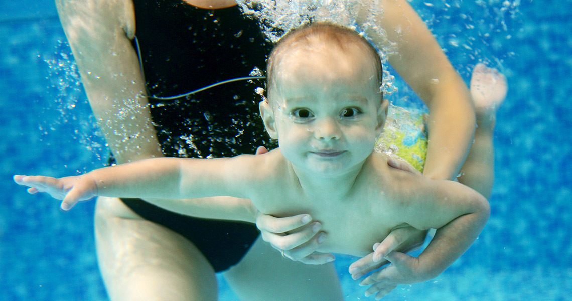 online magazines uk - Small children very quickly learn to swim, but they have to have good and comfortable start