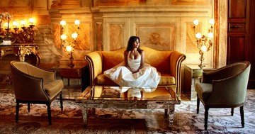 online dating tips, during the date it is not wise to tell fabricated stories