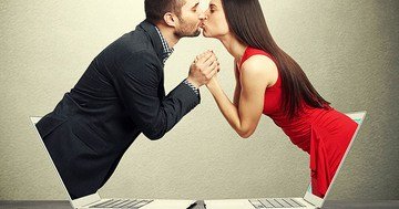 Tips for online dating - An online date requires you to keep a level head and be careful