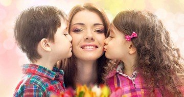 Women's magazines online advise on a Mother’s Day gift that she will definitely love 