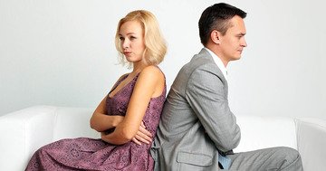 Getting out of a toxic relationship is not as simple as it may seem, follow our relationship tips